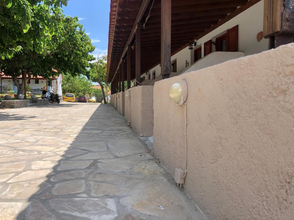 Gregory'S Village Plati  Exterior photo
