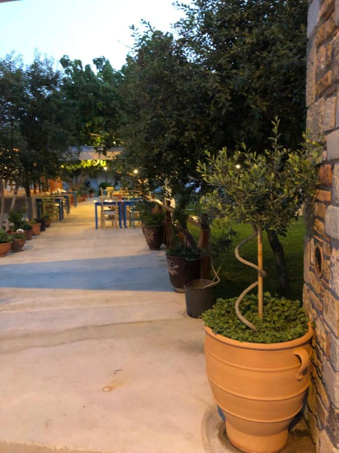 Gregory'S Village Plati  Exterior photo